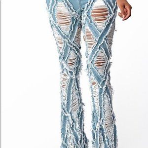 Gotta Have Them Diamond Destressed Ripped Jeans